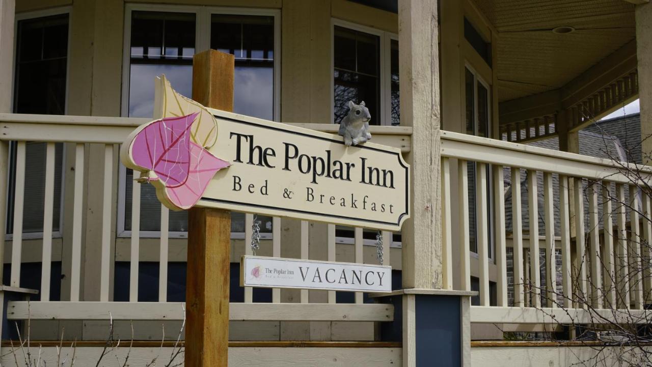 The Poplar Inn Banff Exterior photo